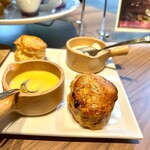 ア・ターブル - 