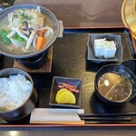 Tenkara - 飛騨牛ハンバーグ膳、1,500円