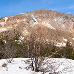 三万石 - 噴煙上がる吾妻山