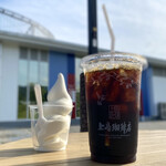 Ueshima Kohi Ten - ・ネルドリップアイスコーヒー L 660円/税込
                      ・丹那牛乳 ソフトクリーム 500円/税込