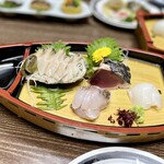 料理旅館 丸寅 - 舟盛（鮑、鯛、鰹、烏賊）