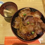 豚丼のぶたはげ 本店 - 