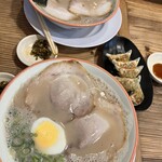 久留米とんこつラーメン 松山分校 - 