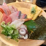 うみからそらへ - 海鮮丼