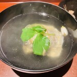 馳走 啐啄一十  - 【写真⑥】炭火焼き疣鯛(静岡県駿河湾産、サスエ前田魚店)、利尻昆布(蔵囲い6年)と鮪節の出汁のお椀、柚子花