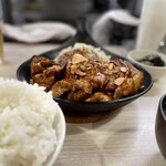 トンテキ食堂8 - 大トンテキ定食300g（ご飯大盛り）