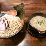 濃厚つけ麺 まる家 - 鶏つけ麺「塩つけ麺」特大盛り