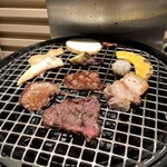 焼肉 屋代 - 