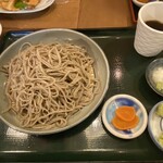 蕎麦正 なかや - ざる蕎麦、中盛り。並、中、大が選べます。はじめ、塩オススメです。