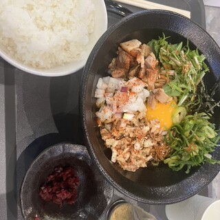 口コミ一覧 : まぜそば×らぁめん 幸左衛門 - 堺筋本町/油そば・まぜ