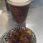 Sutando Kureiji Kurafuto Bia - 魯肉煮と台湾の黒ビール