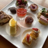 XEX TOKYO / Salvatore Cuomo Bros. - 