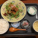 旨辛麻辣専門店 サカホンキッチン - 