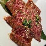 老舗精肉店直送 岡崎焼肉 飛騨牛の奴隷 - 