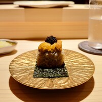 鮨 由う - 