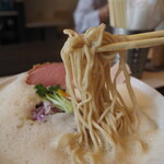 鶏白湯泡ramen たまき - 麺