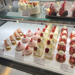 Patisserie Ravi,e relier - 