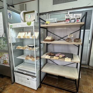 焼きたてパン マンハッタン_2