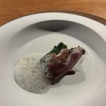 HIGASHITANI  - 三重の鴨肉 ケルプオイル リンゴとライムの泡のソースで