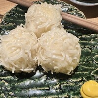 対馬のどぐろとイカ活き造り 博多 魚蔵 都ホテル店 - イカしゅうまい