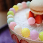 ラトリエ ア マ ファソン - ピスタチオ好きに捧げる、ピスタチオ寄りな苺のフレジエ