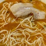 Ramen Unari - 赤く染まって、適度なピリ辛に「味変」