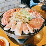 Yakiniku Kankokuryouri Yaku Yaku Shokudou - 