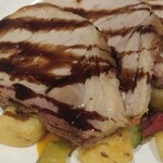 TRATTORIA Italia - ポークのグリル〜お肉の下にはじゃがいも、ラタトゥイユ風なパプリカ、ズッキーニの野菜がたっぷり〜❤