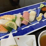 うみおと - 寿司の8貫