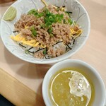 Senkame - そぼろ丼とスープ