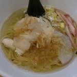 伊佐夫 - ２０１４年羅臼昆布ホタテ出汁TEN麺　まぐろ節のせ