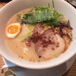 鳳鳴軒 - 鳳鳴ラーメン（６８０円）。