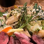 肉と野菜とナチュラルワイン さとう - 野菜もドレッシングもうまい