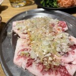 炭火焼肉オールスターズホルモンとんぼ - 