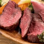 肉と野菜とナチュラルワイン さとう - 肉の様子