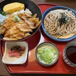 サガミ - 煮穴子丼と麺(蕎麦)