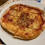 ゴキゲンヤ　ガレージ - ピザ(600円)