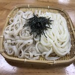 大澤屋 - 麺のアップ