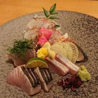 ながり鮨 - 鯛、〆鯖、カンパチ、鰆、鰹