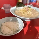 Ramen Syopu Tubaki - 半ライス、ねぎラーメン