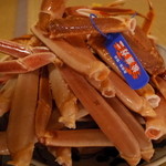 赤坂 きた福 - 山盛りの蟹足（4杯分）※活きている時＝匹／死んだら＝杯と数えるようです