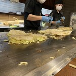 Okonomiyaki Teppan Ishokuya Tokubee - 