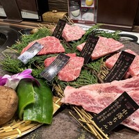 近江牛専門店 万葉 まえだ亭 - 