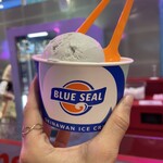 ブルーシールアイスクリーム - 沖縄田芋チーズケーキ