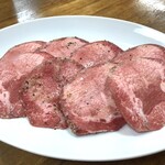 焼肉とよ - 塩タン