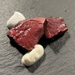 HIGASHITANI  - 鹿の外腿 醤油 山葵