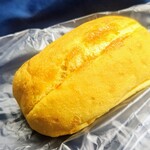 ESTre La - はちみつバターパン130円 塩チーズパン160円
