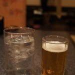 Mizutakifuu Motsunabe Motsushou - マンゴスティーナソーダ　450円とビール