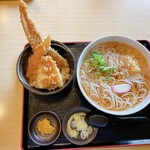 Soba Tenpura Yuian - 穴子と赤いかとキスの海鮮天丼と蕎麦セット（暖かい蕎麦）