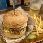 244597509 - バリネスペッパージャックチーズバーガー＋ベーコン